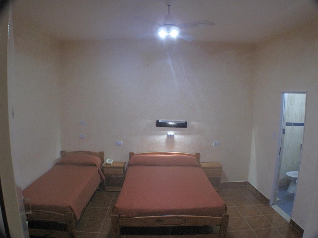 בואנוס איירס Hotel Los Cedros חדר תמונה